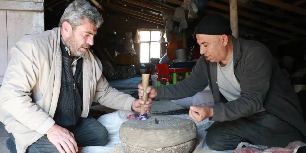 Dede mirası lezzeti geleneksel yöntemlerle hazırlıyorlar: 3 kaşığı tüm gün tok tutuyor 2